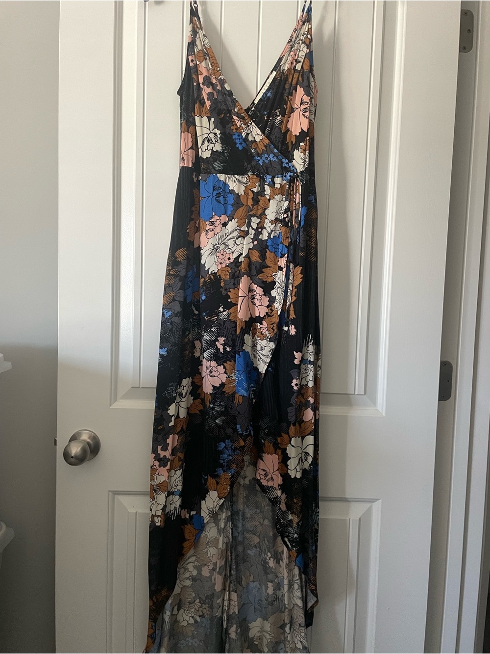 ASTR Floral V-Neck High-Low Maxi Dress in Black